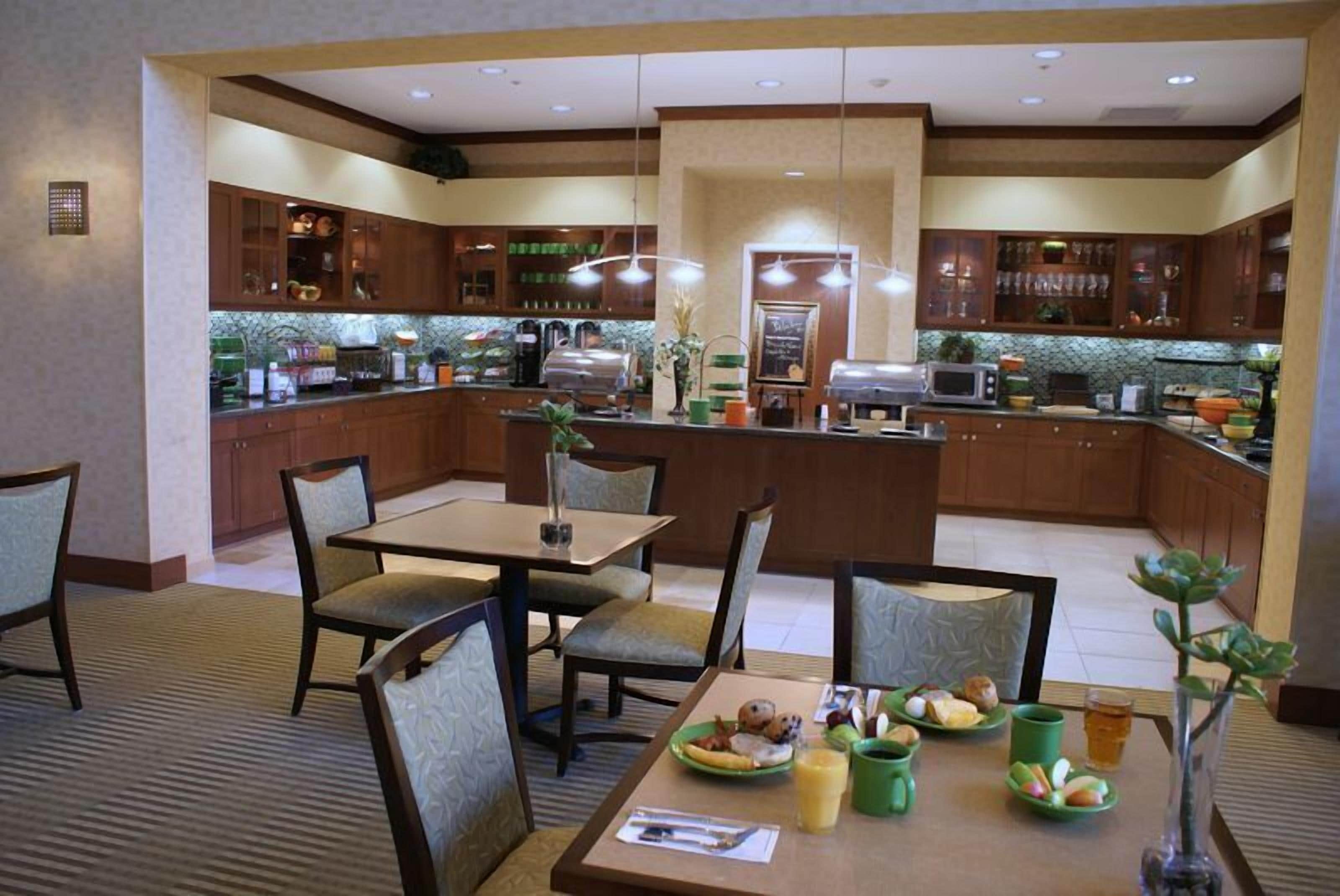 free daily on-the-go breakfast