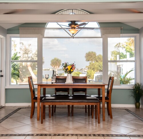 Paradise Cove at Lemon Bay