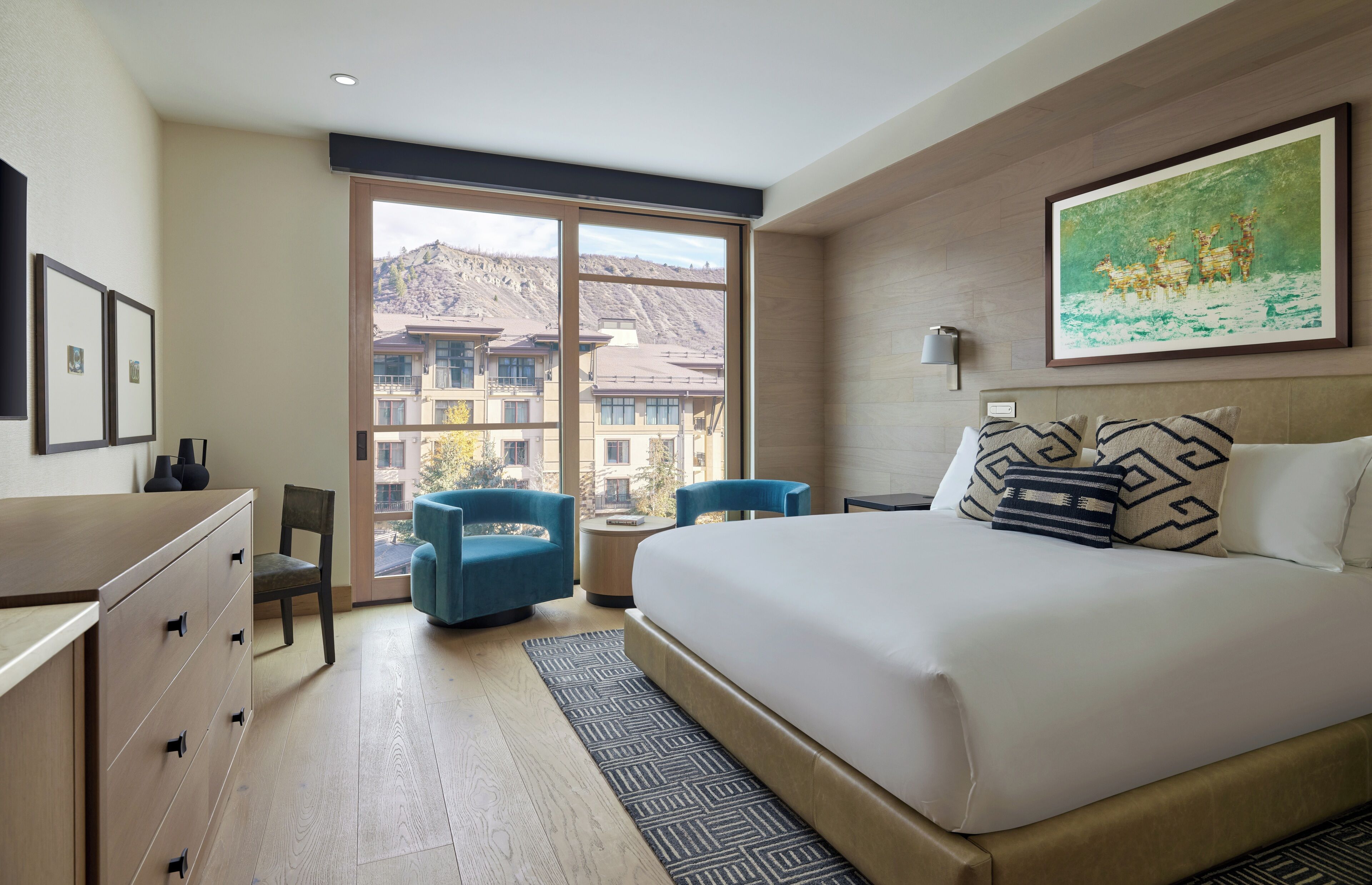 1 bedroom, premium bedding, down comforters, in-room safe