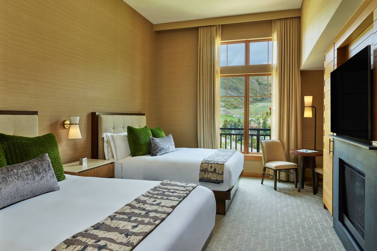 1 bedroom, premium bedding, down duvets, in-room safe