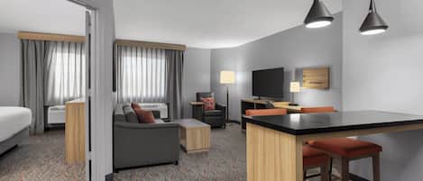 Suite, 1 Bedroom | Desk, blackout curtains, iron/ironing board, free WiFi