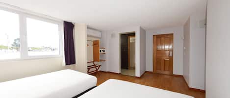 Family Room, 6 Bedrooms | In-room safe, blackout drapes, soundproofing, iron/ironing board
