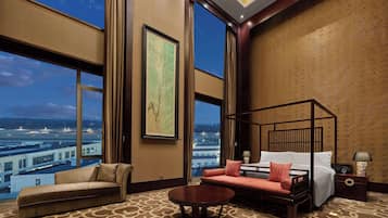 Presidential Suite | Living area | LCD TV