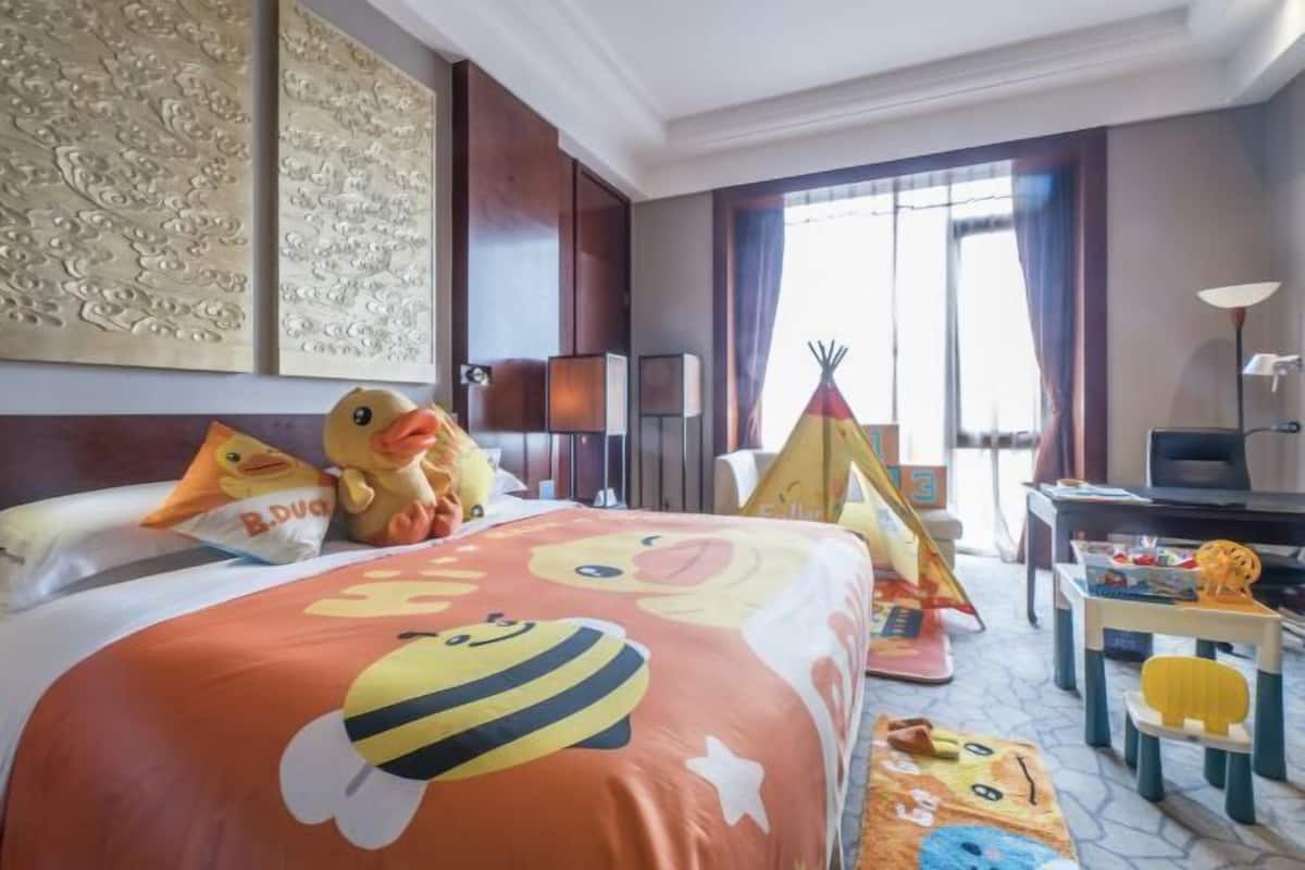 Premium bedding, down comforters, memory foam beds, minibar