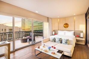 Luxury Suite, 1 King Bed (Bliss) | Minibar, in-room safe, desk, soundproofing