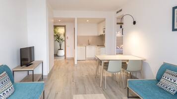 Family Apartment, 2 Bedrooms | Private kitchen | Fridge, microwave, stovetop, toaster