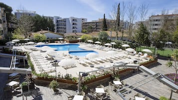 Outdoor pool, pool umbrellas, pool loungers