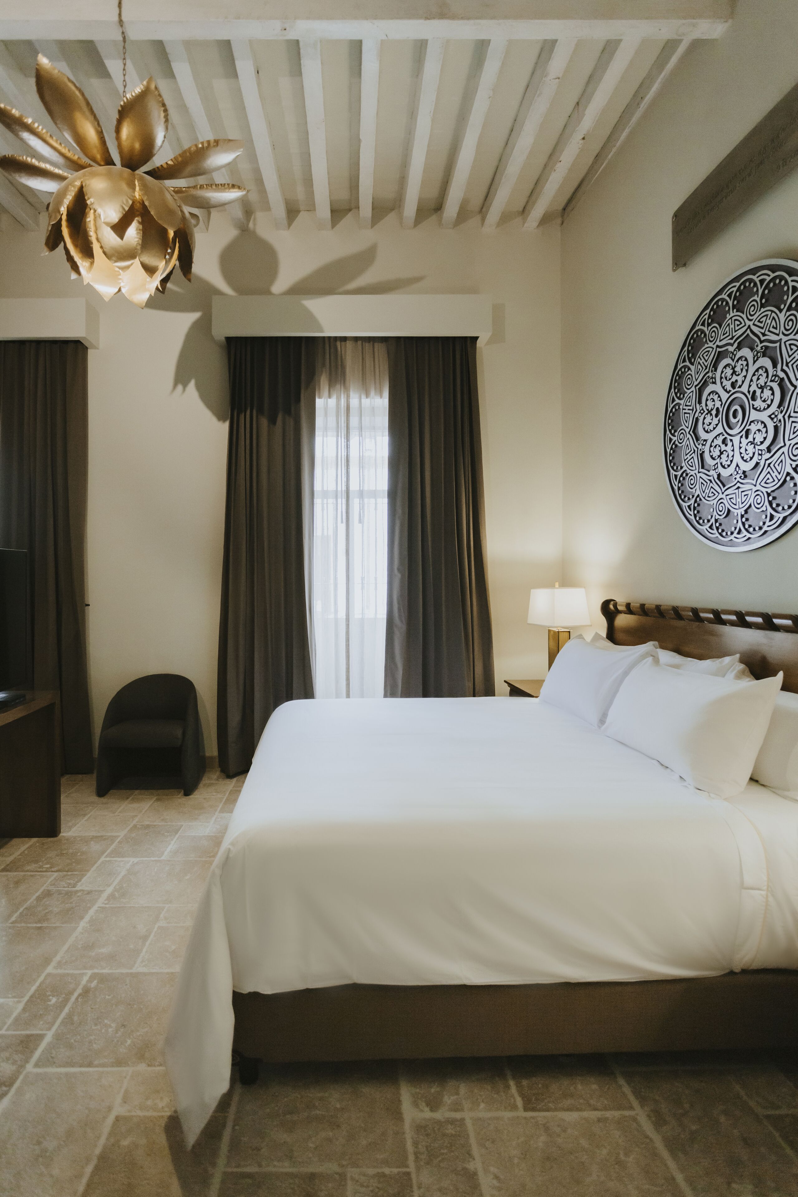 Hypo-allergenic bedding, in-room safe, soundproofing, iron/ironing board