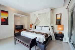 Villa, 2 habitaciones, piscina privada | 1 dormitorio, minibar, caja fuerte y escritorio