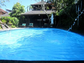 Outdoor pool - Casa Ganesha Hotel (Ubud)