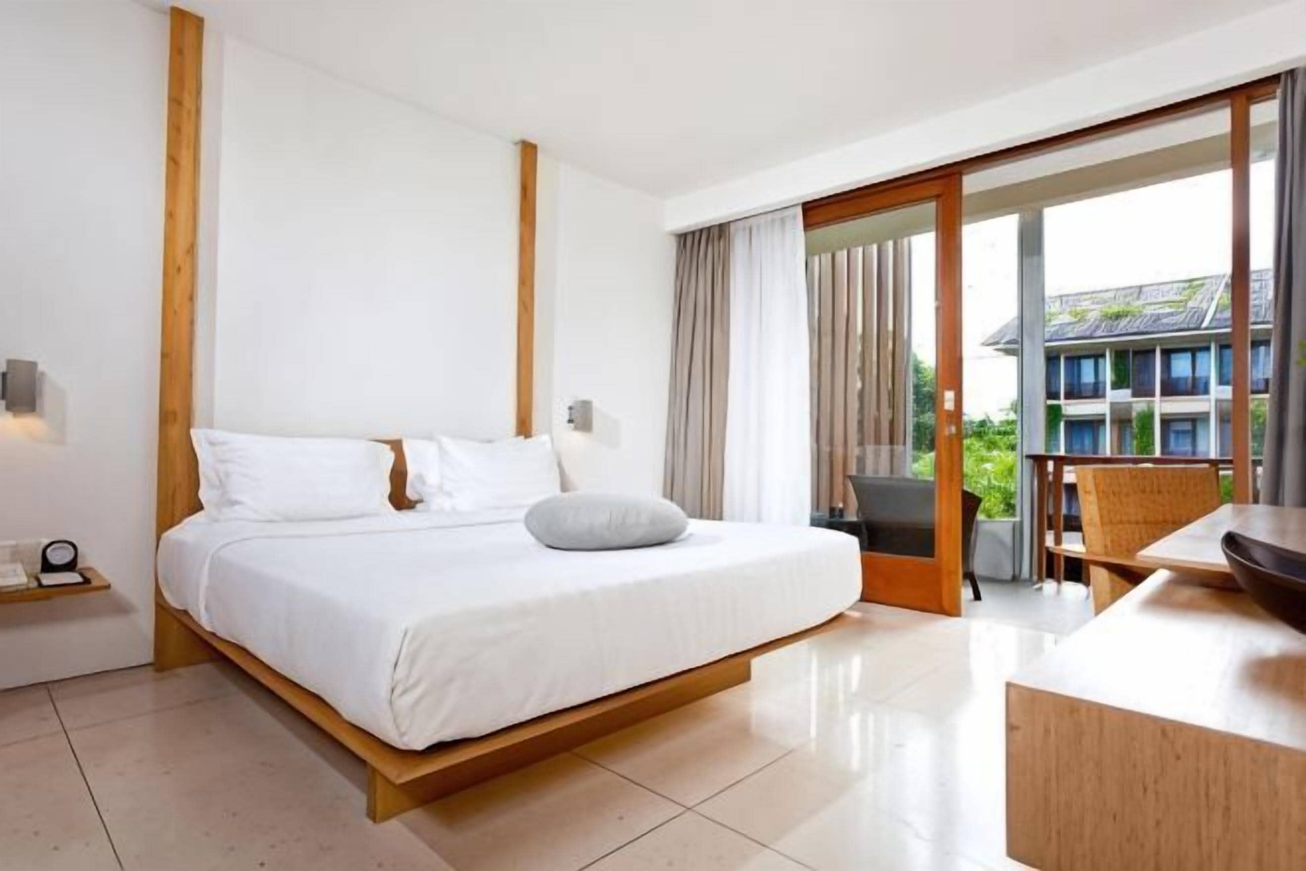 In-room safe, free cribs/infant beds, free WiFi, bed sheets