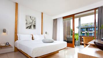 Haven Deluxe Pool View with Balcony | In-room safe, free cribs/infant beds, free WiFi, bed sheets