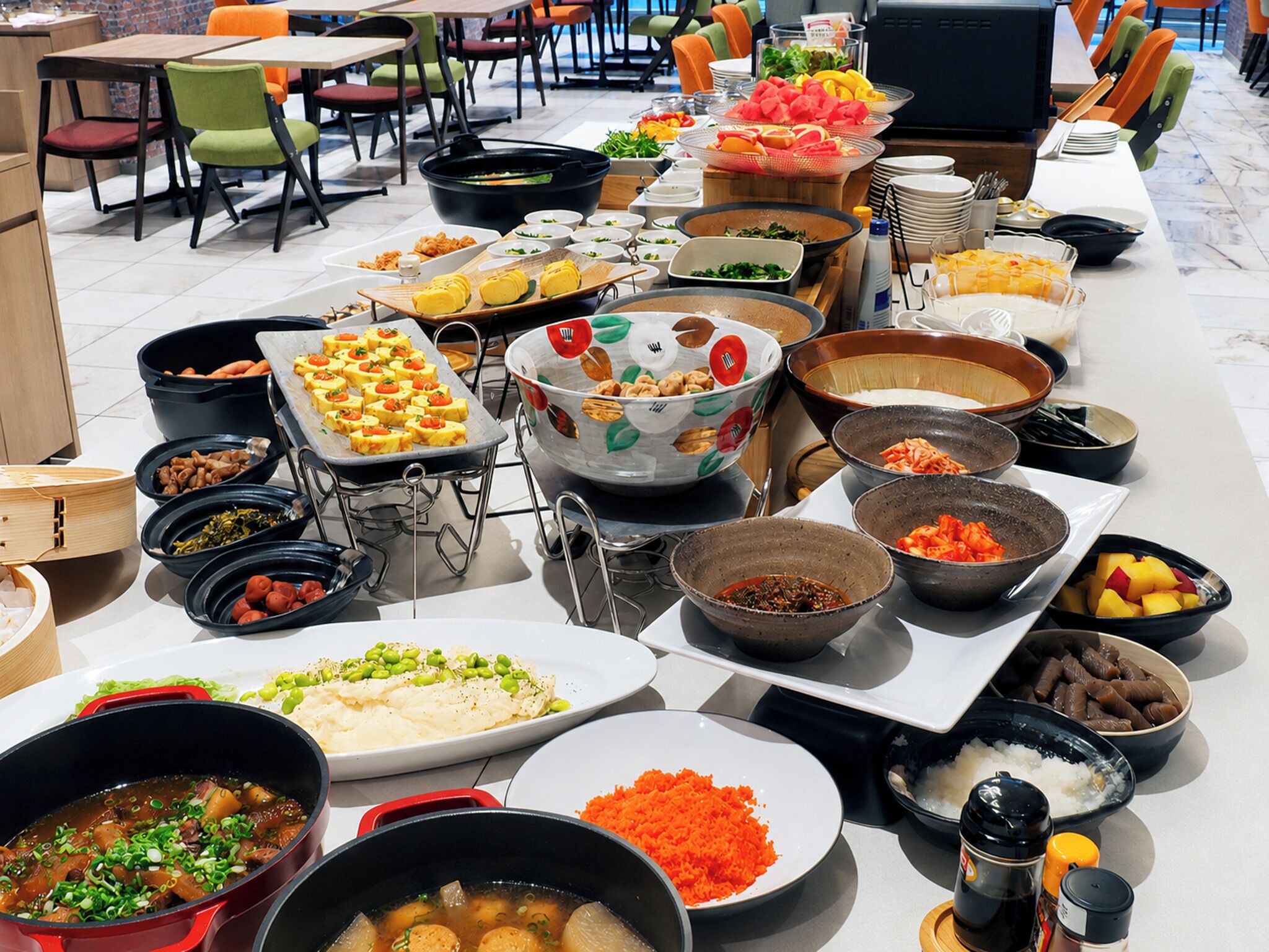 Daily buffet breakfast for a fee