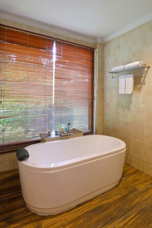 Vila, 1 quarto | Banheira de imersão