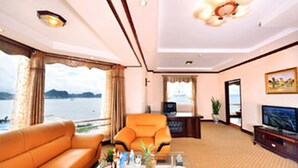 Living area - Grand Halong Hotel (Bai Chay)