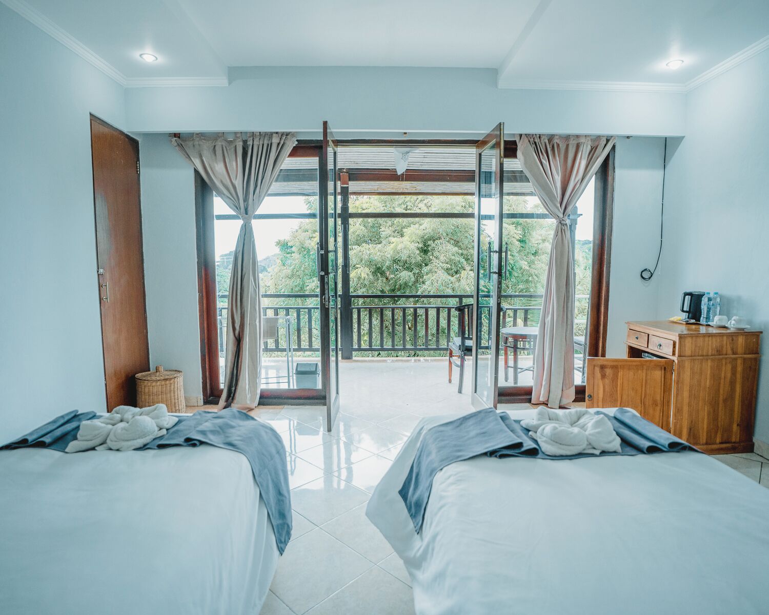 Superior Twin Room | Minibar, in-room safe, desk, free WiFi