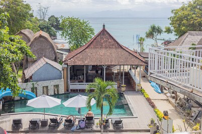 The Tanis Beach Resort Nusa Lembongan