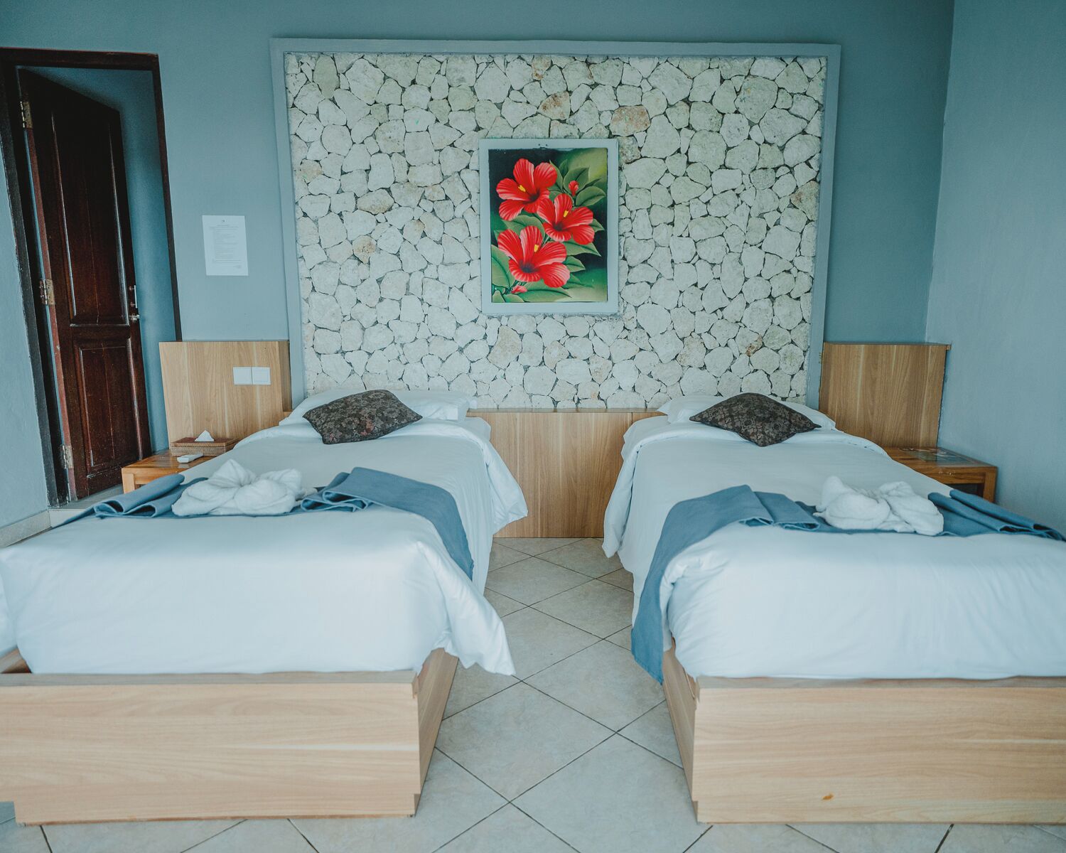 Superior Twin Room | Minibar, in-room safe, desk, free WiFi