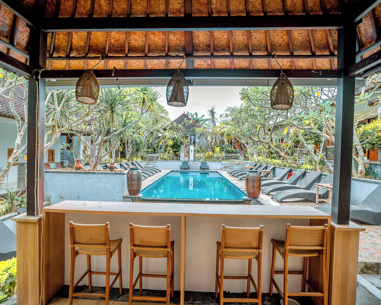2 outdoor pools, sun loungers