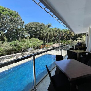 Outdoor pool - The Ardjuna Boutique & Spa (BANDUNG)