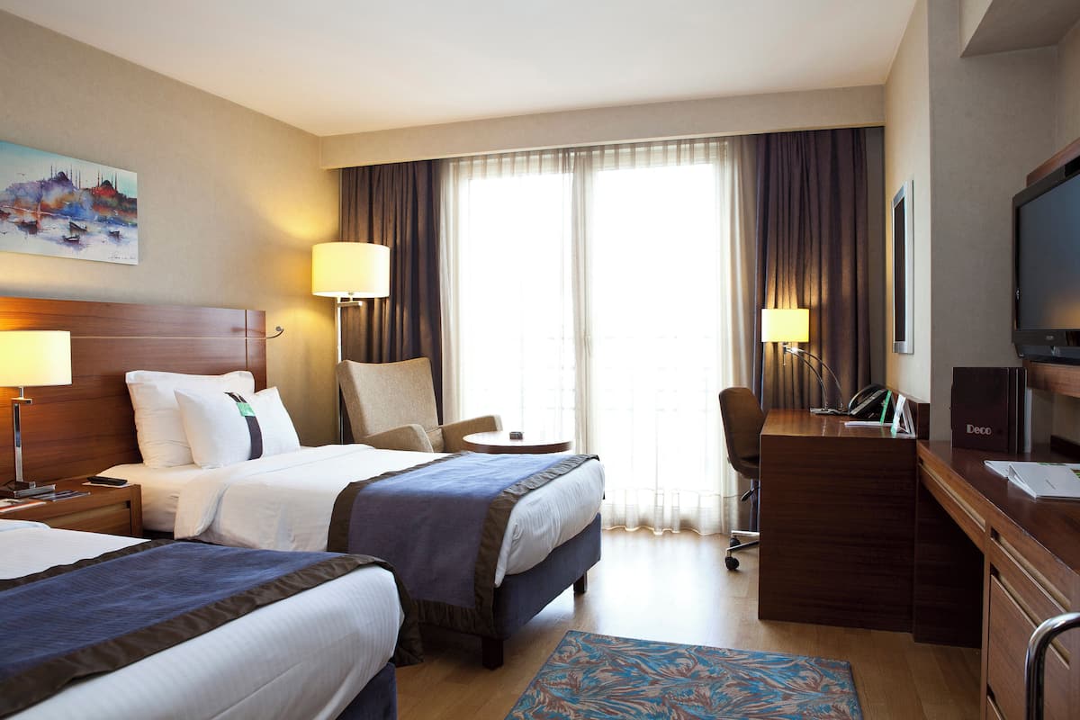 1 bedroom, minibar, in-room safe, laptop workspace
