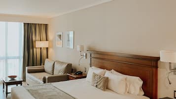 Ropa de cama de alta calidad, cubrecamas y colchones con pillow-top