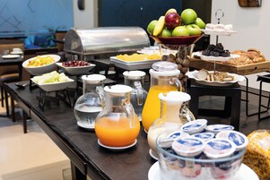 Desayuno buffet incluido todos los días 