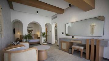 Pool Suite | 1 bedroom, pillowtop beds, minibar, in-room safe