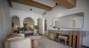 Pool Suite