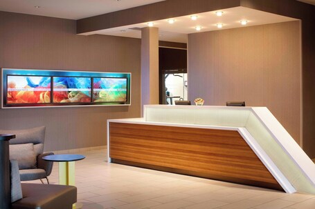 SpringHill Suites by Marriott Indianapolis Downtown - Image 8