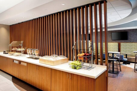 SpringHill Suites by Marriott Indianapolis Downtown - Image 7