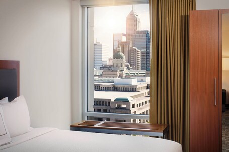 SpringHill Suites by Marriott Indianapolis Downtown - Image 2