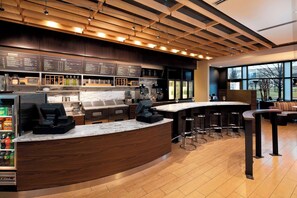 Serveert ontbijt en diner, Amerikaanse gerechten