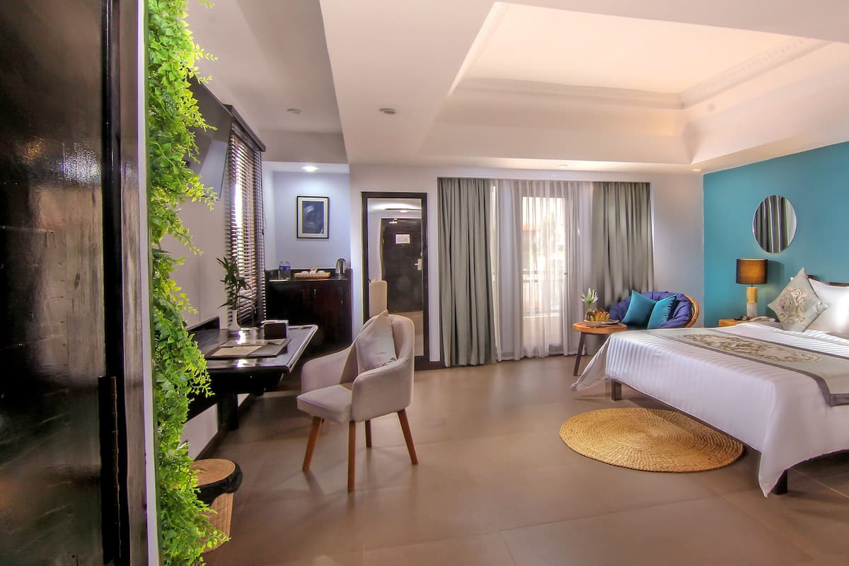 Junior Suite Double with Balcony | 1 Schlafzimmer, Minibar (mit einigen kostenlosen Artikeln), Zimmersafe