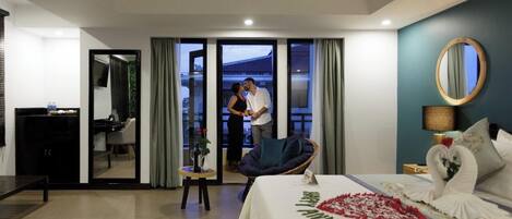 1 bedroom, free minibar items, in-room safe, individually decorated