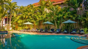Outdoor pool, pool umbrellas