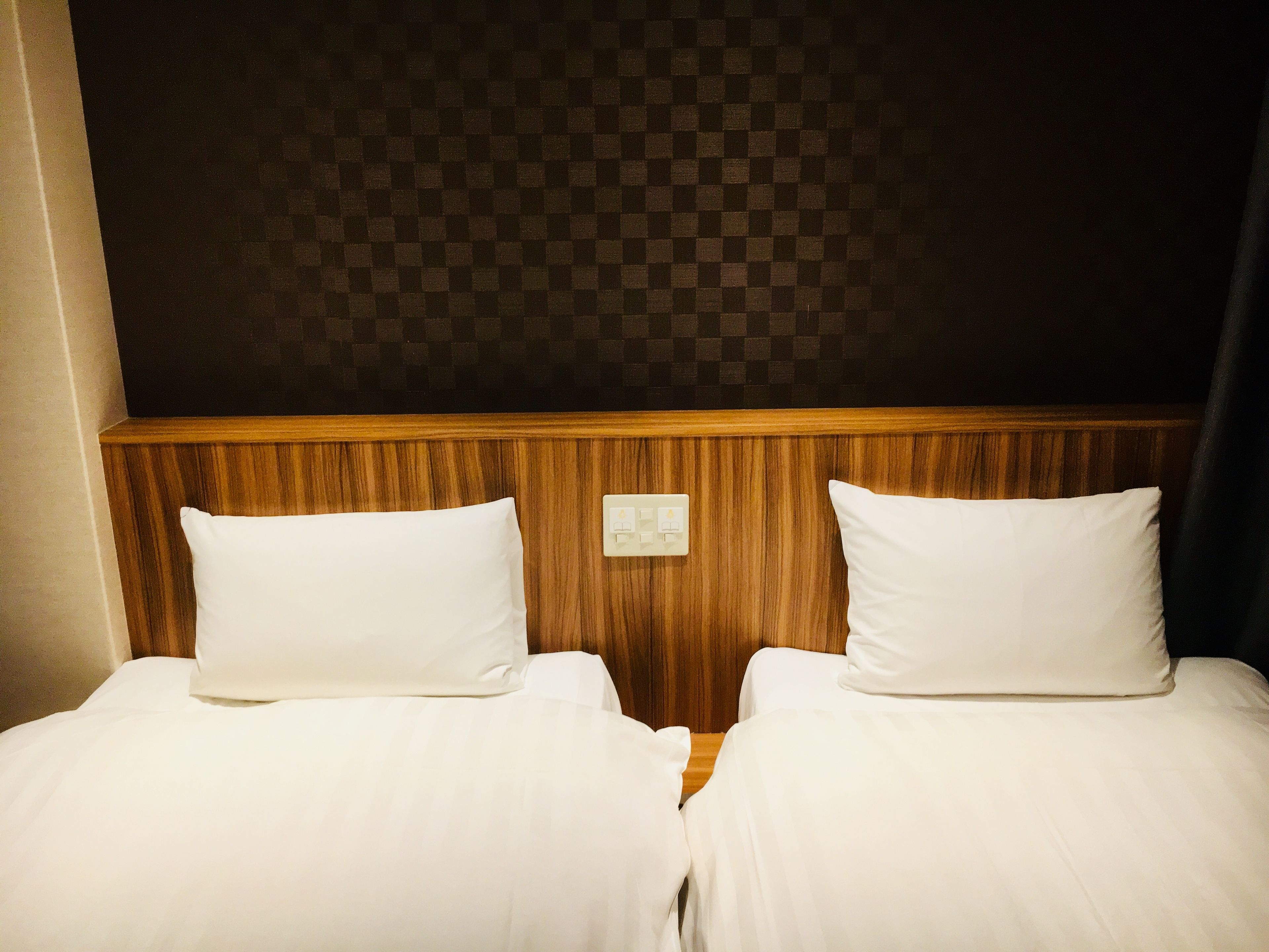 family room (24 sqm), non smoking | 1 bedroom, down duvets, pillow-top beds, in-room safe