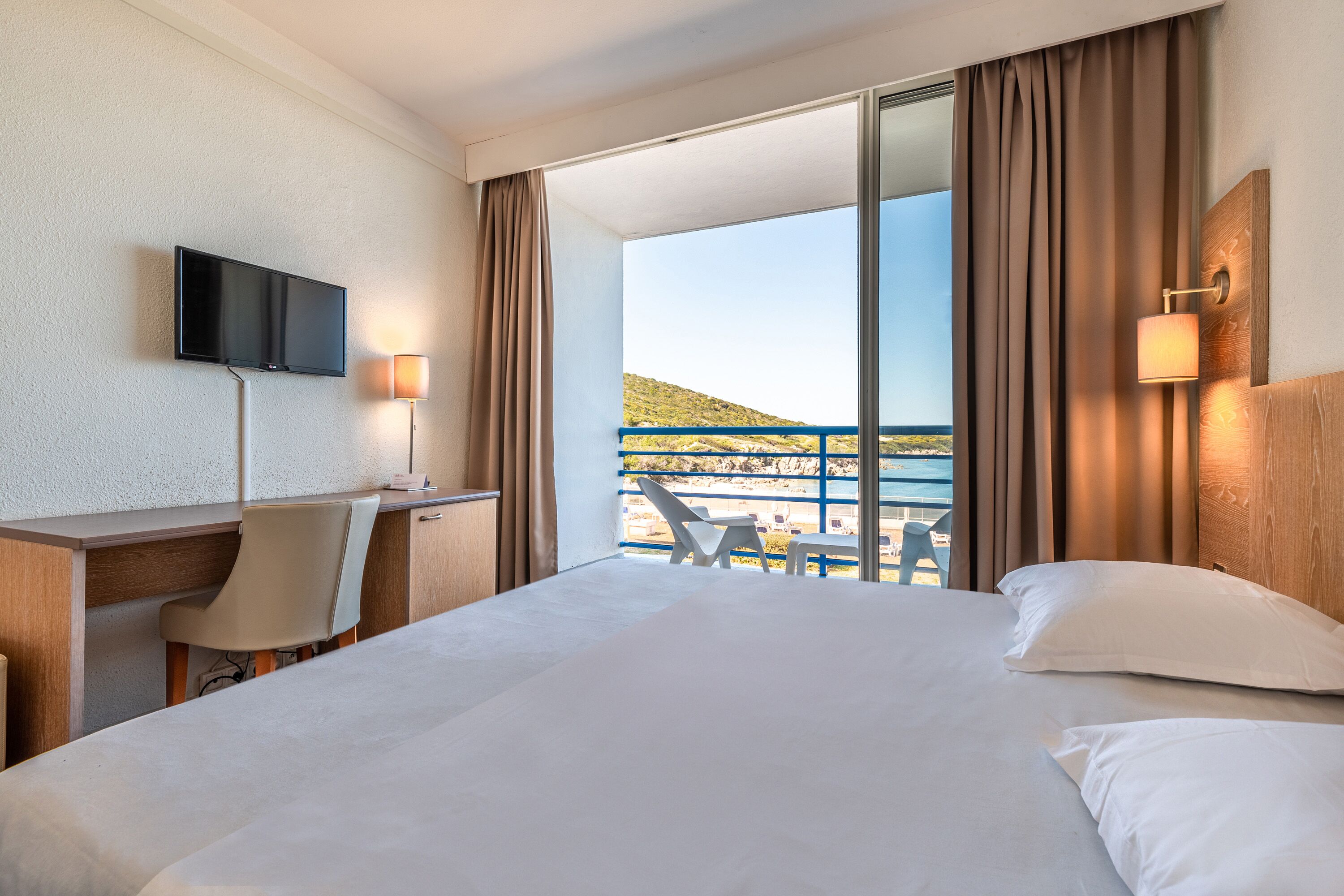 1 bedroom, in-room safe, iron/ironing board, free wifi