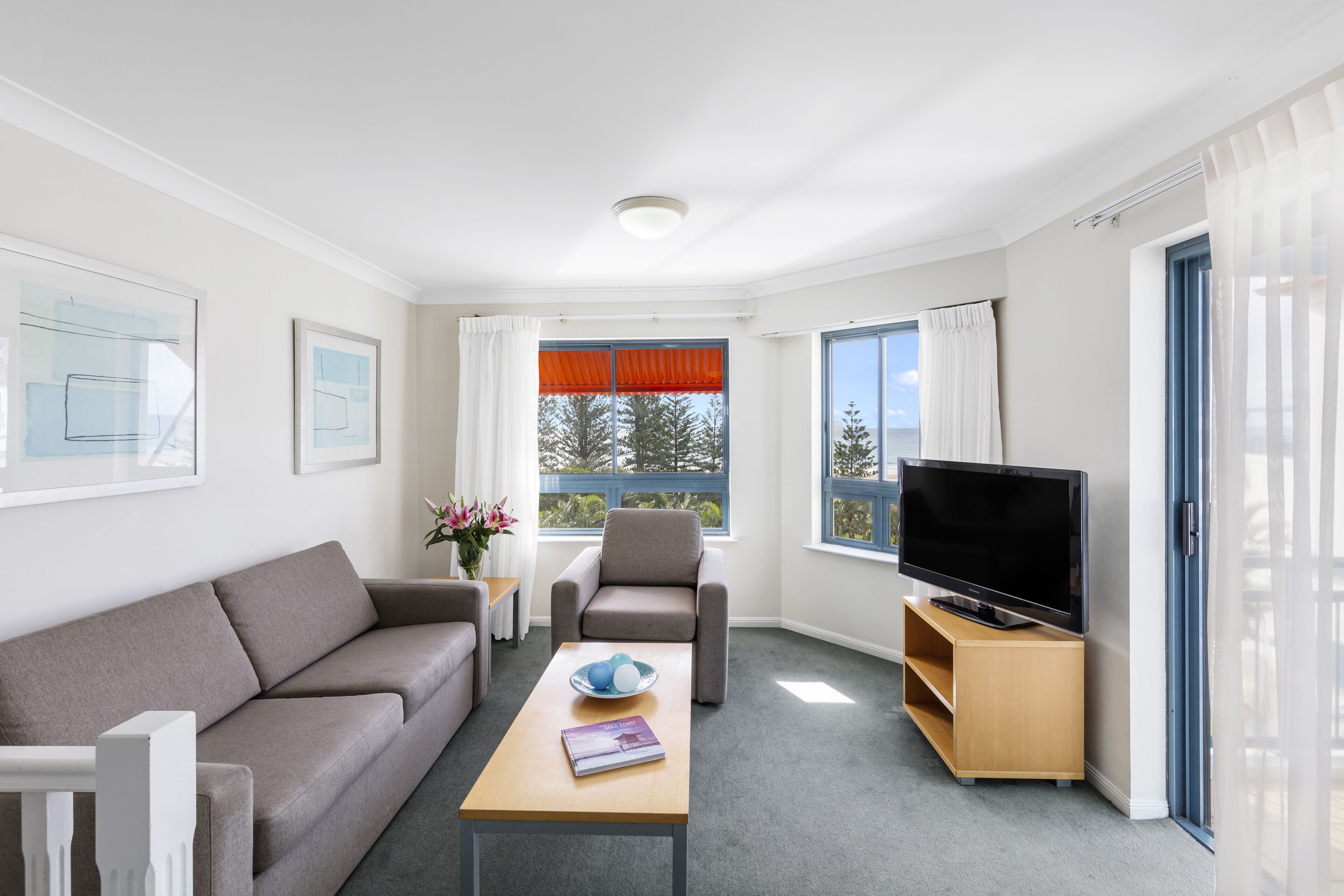 Oaks Gold Coast Calypso Plaza Suites — image 18