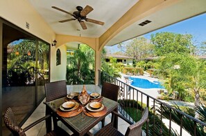 In-room dining - Casa del Sol Resort (Potrero)