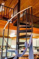 Cabaña (The Pond House) | Mobiliario individual y wifi gratis