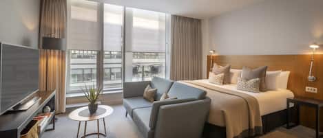 Deluxe King Room with Balcony | Balcony