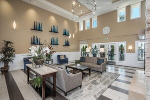 Desayuno a la carta todos los días (con cargo)