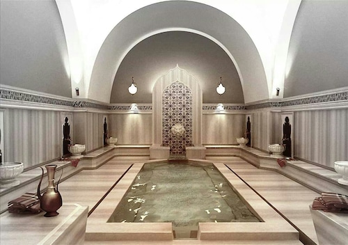 Kervansaray Thermal Convention Center & Spa