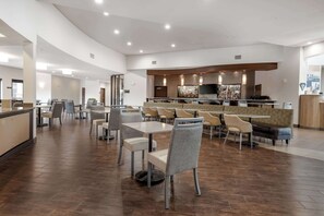 Free full breakfast  - Best Western Premier Bryan College Station (Bryan)