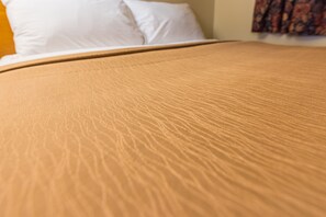 Double Room, 1 Queen Bed