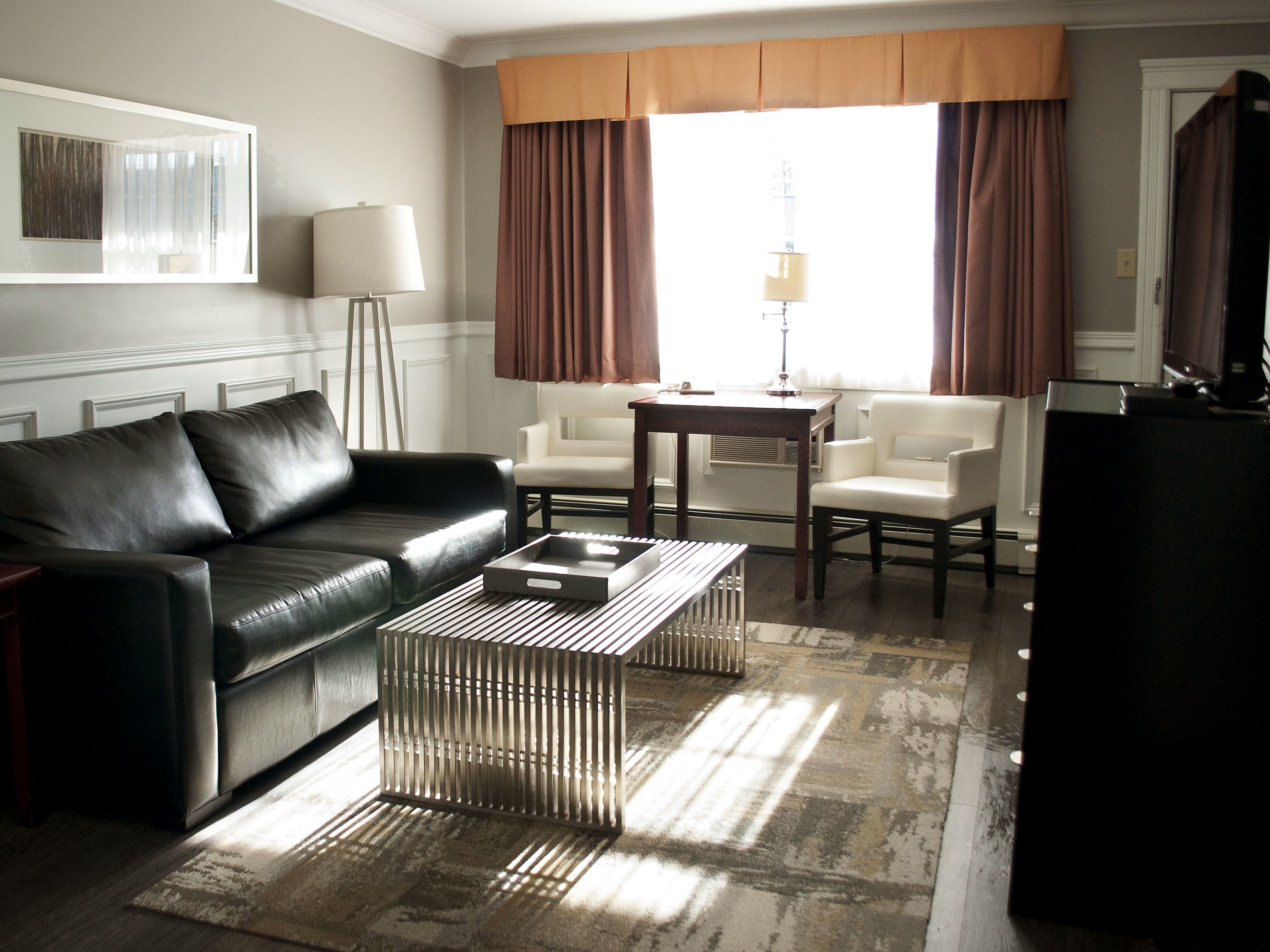 Téléviseur à écran plat de 40 po avec télévision par câble, téléviseur