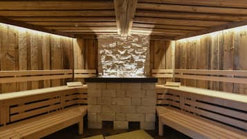 Couples treatment rooms, body treatments, hydrotherapy, aromatherapy