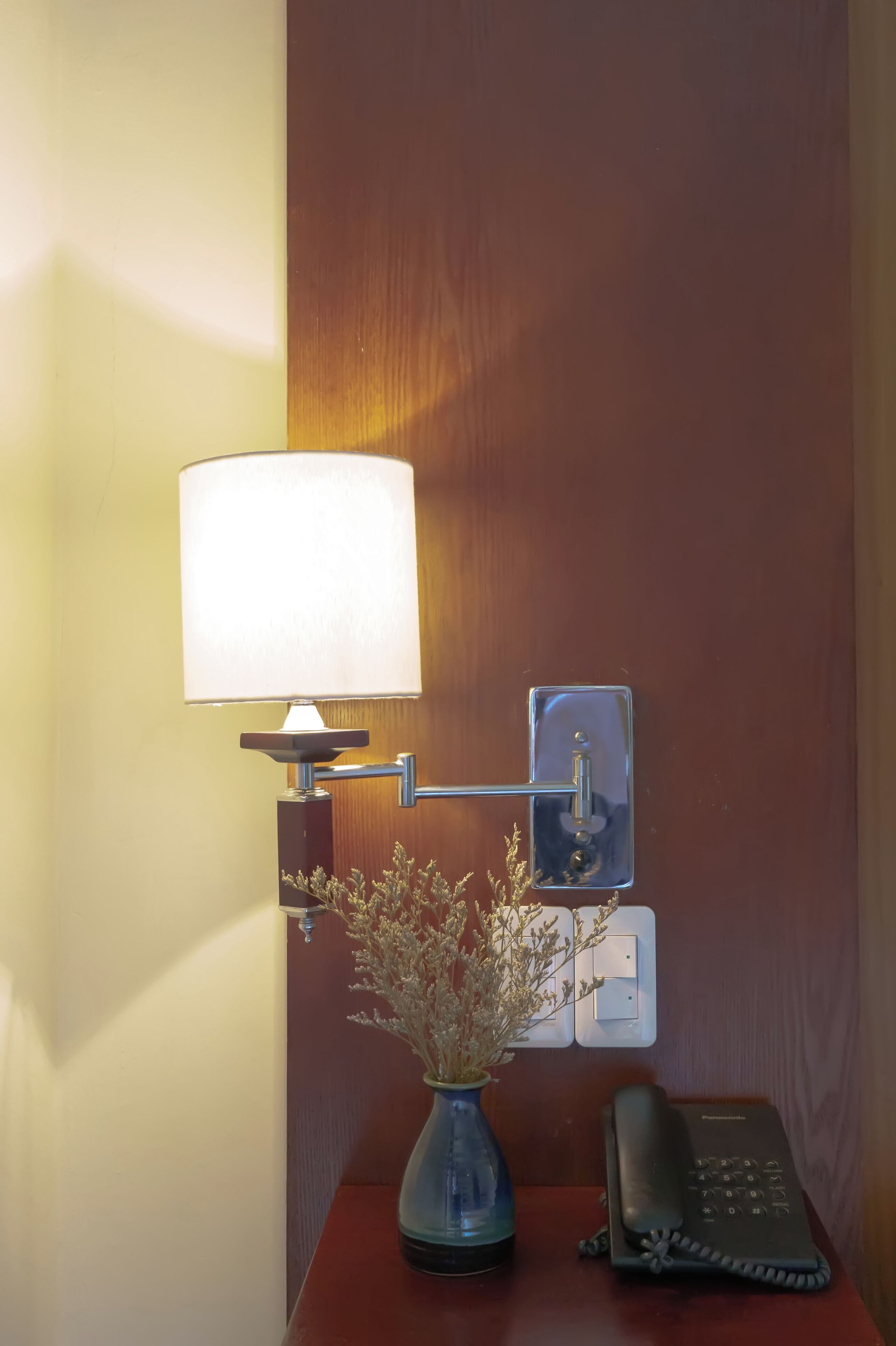 standard double or twin room | 1 bedroom, free minibar items, in-room safe, desk