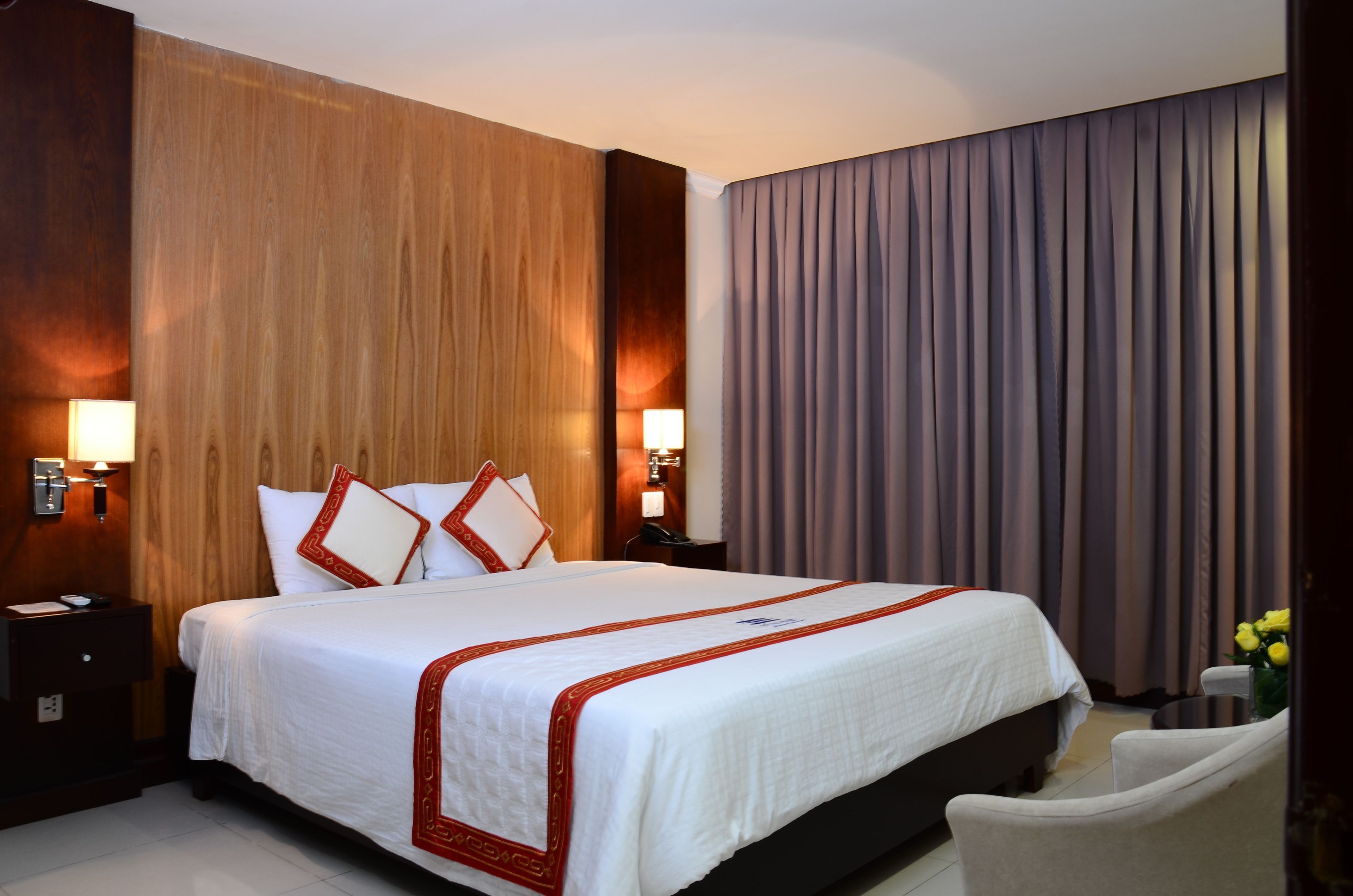 Free minibar items, in-room safe, desk, blackout drapes